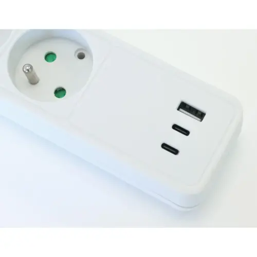 Blocs 5 prises - Avec USB et interrupteur - C&acirc;ble 4m photo du produit