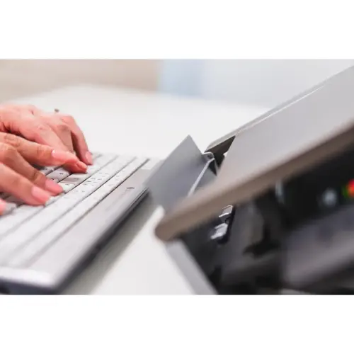 Support Q330 pour PC portable mobile et repliable photo du produit
