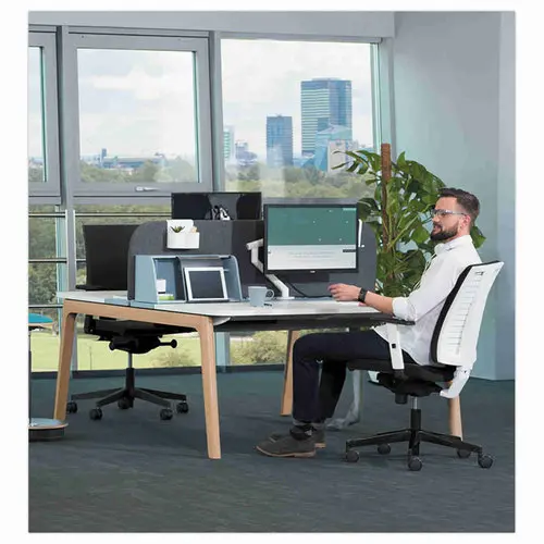 Siège NAVIGO synchrone coque blanche -tissu et accot 4d noir montés photo du produit