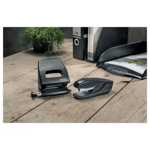 Agrafeuse NeXXt Recycle 30 feuilles - Noir - Leitz photo du produit