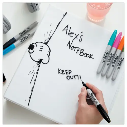 4 Marqueurs permanents Sharpie - pointe conique fine 0.9mm photo du produit