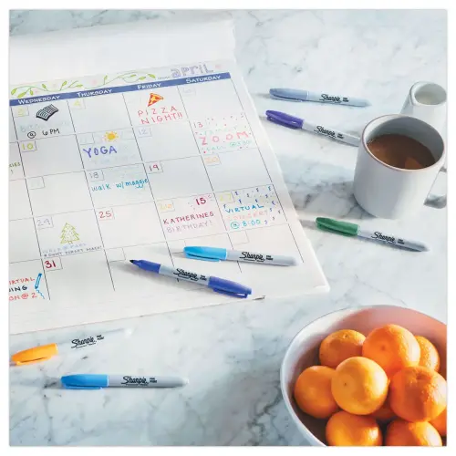 4 Marqueurs permanents Sharpie - pointe conique fine 0.9mm photo du produit