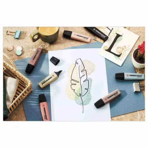 4 Surligneurs BOSS ORIGINAL NatureCOLORS - Pointe biseautée - Beige / Taupe / Eucalyptus / Noir - STABILO photo du produit