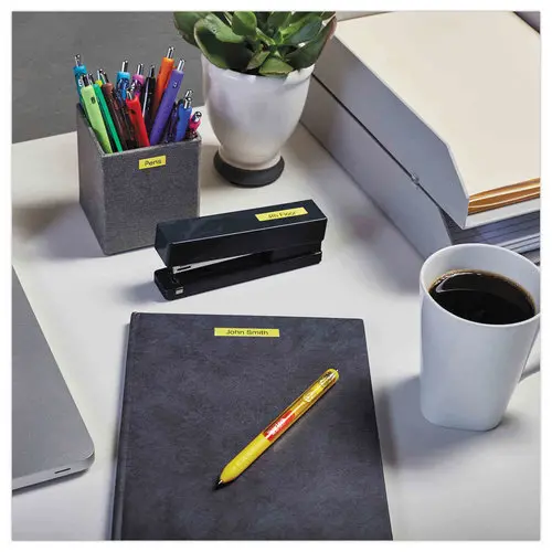 Ruban D1 DYMO S0720730 - 7 m x 9 mm - Texte noir sur fond jaune photo du produit