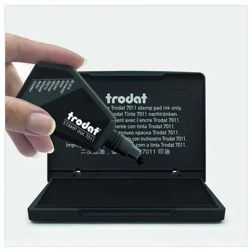 Flacon d'encre noire pour tampon encreur 28 ml photo du produit