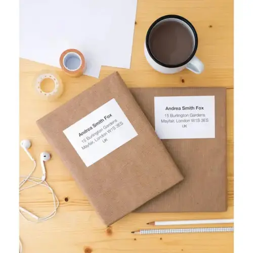 Etiquettes blanches multi usage 24x24 mm 16 feuilles photo du produit
