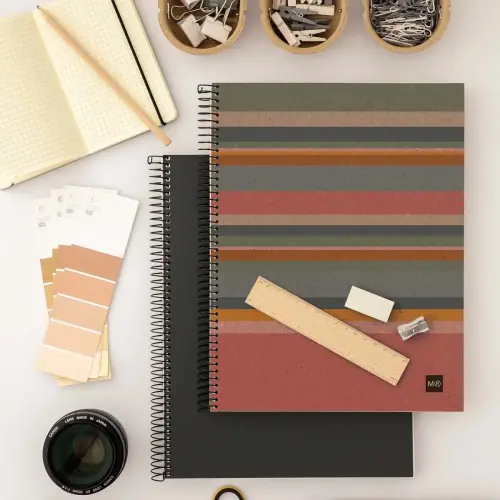 Notebook Eco Design Recyclé A5 Quadrillé 5 x 5 mm 120 feuilles 4 couleurs Rayures - Miquel Rius photo du produit