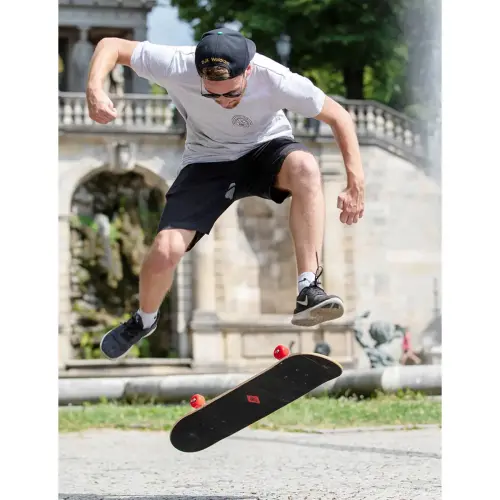 Skateboard 'Kicker 31' Red Parkour - Schildkröt photo du produit