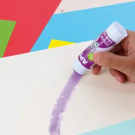 B&acirc;ton de colle color&eacute;e - 21g - Mauve - Apli photo du produit