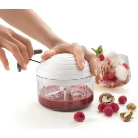 Hachoir &agrave; fruits et l&eacute;gumes Rotomac, 600 ml, blanc - Metaltex photo du produit