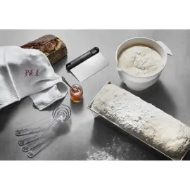 R&acirc;cleur &agrave; p&acirc;te, noir/blanc - Gastromax photo du produit