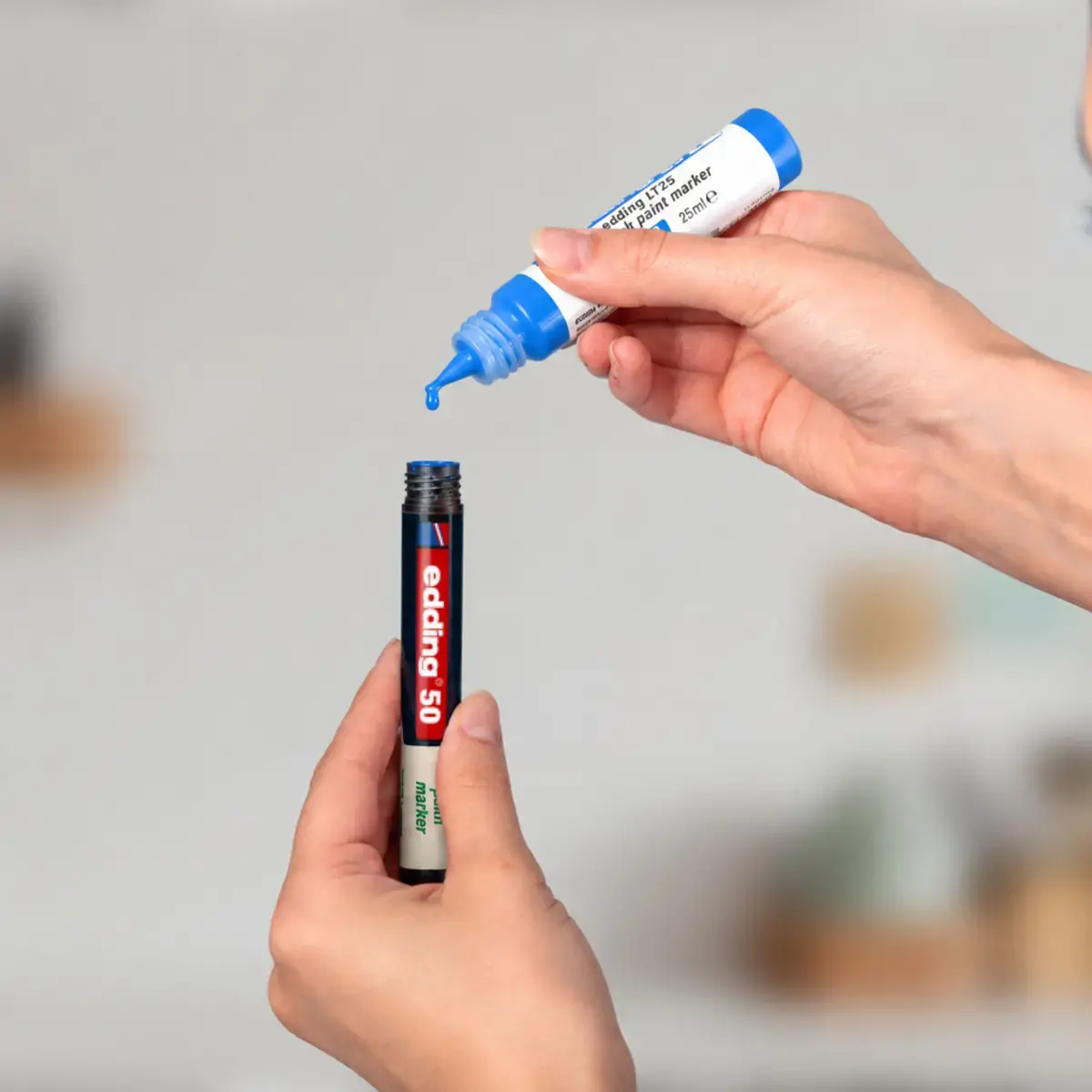 Recharge pour marqueur peinture E50 - Bleu - Edding photo du produit