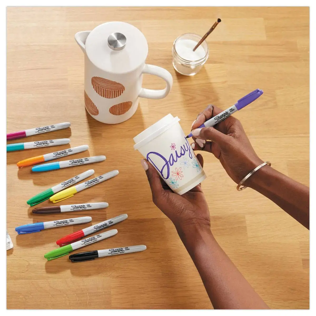 12 Marqueurs permanents FINE - Pointe conique 0.9mm - Sharpie photo du produit