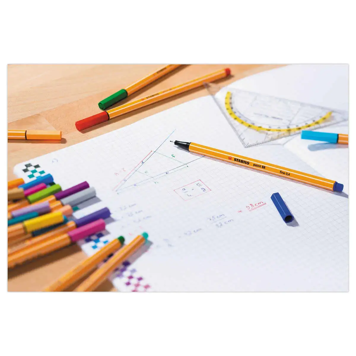 20 Stylos-feutres point 88 - Pointe fine - Etui ColorParade - STABILO + 1 pochette de 3 feutres Boss mini offerte photo du produit