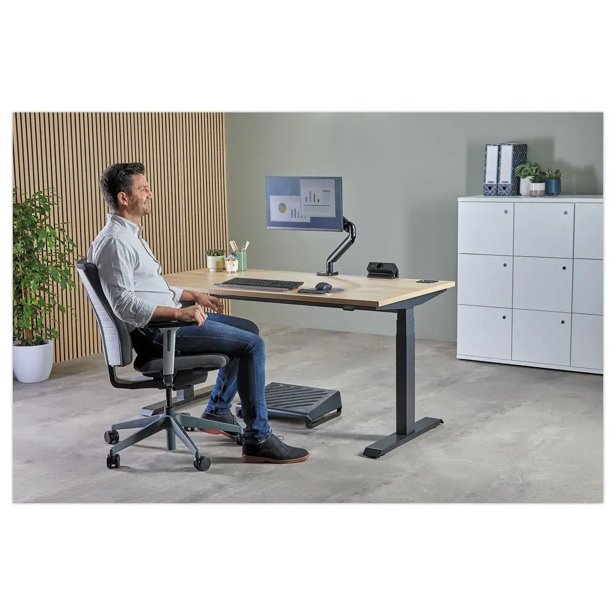 Unité d'Électrification - Power Desk - USB-A & USB-C - Noir - Fellowes photo du produit