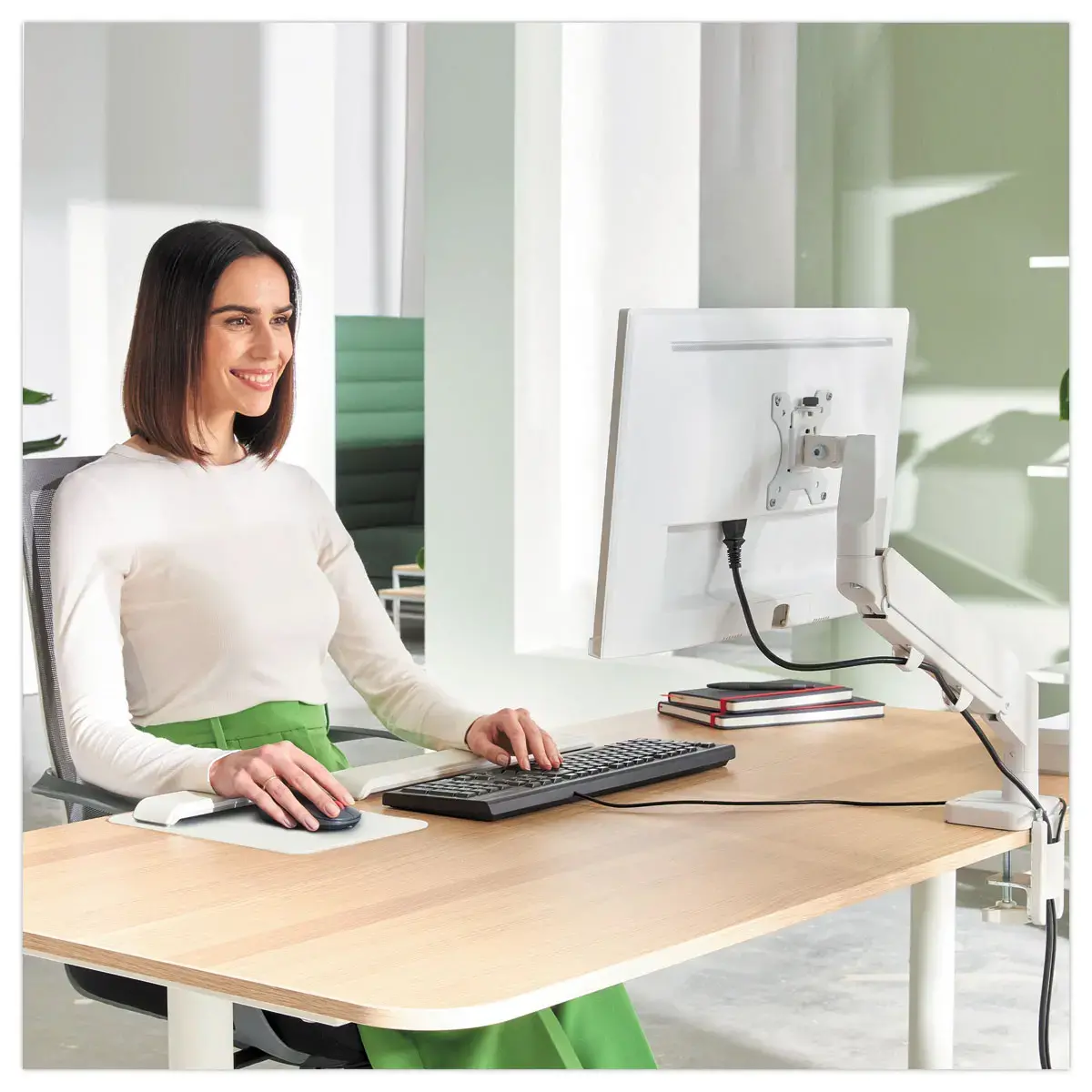Bras Simple Ecran 17/32" - Ergonomique & R&eacute;glable - Leitz photo du produit