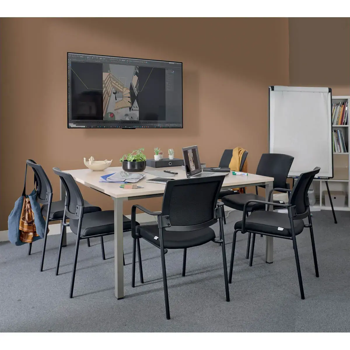 Chaise Synergy taupe mont&eacute;e photo du produit