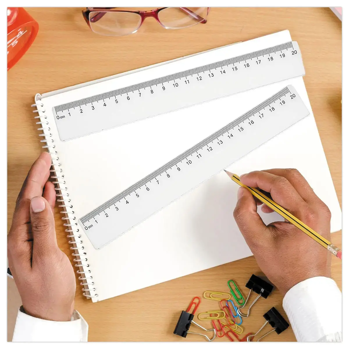 Règle de bureau simple en plastique Eco - 20 cm photo du produit