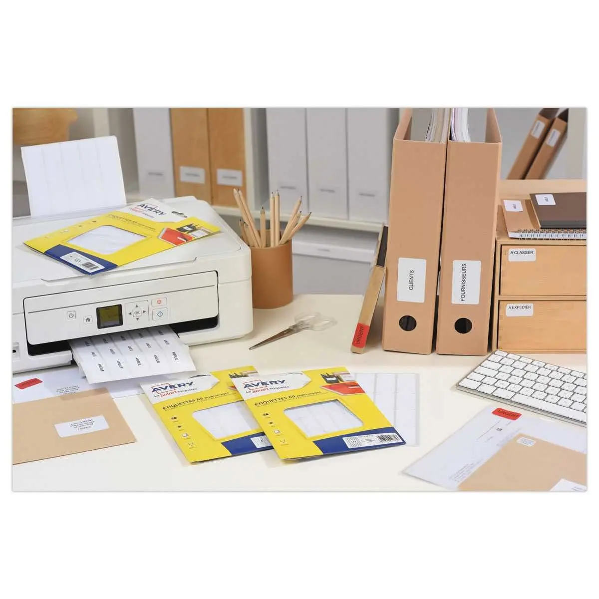 448 &eacute;Tiquettes multi, usages AVERY 48,5x18,5 mm, blanc photo du produit