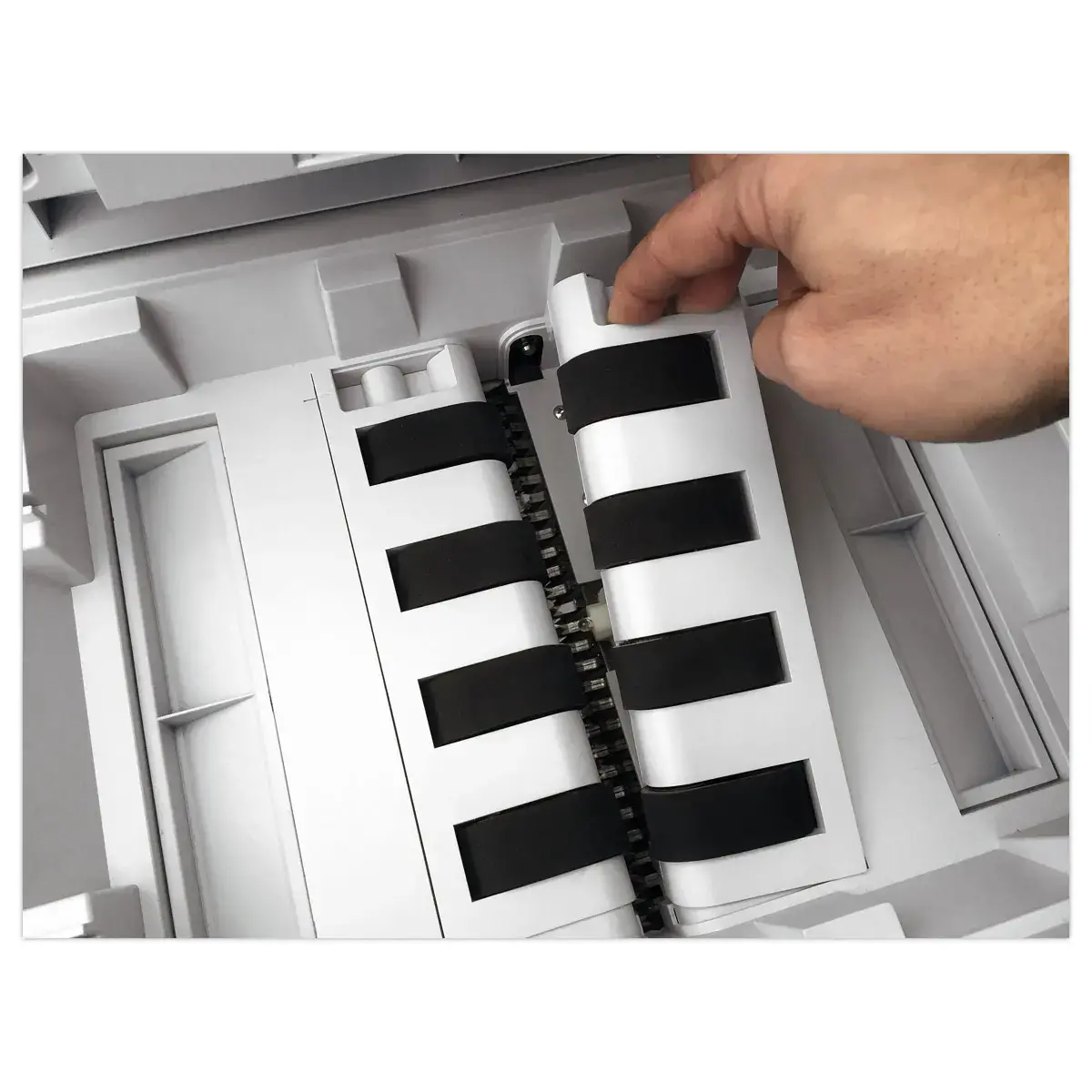 Destructeur Shredcat 8285 CC 53L - Automatique - Roulettes - Ideal photo du produit