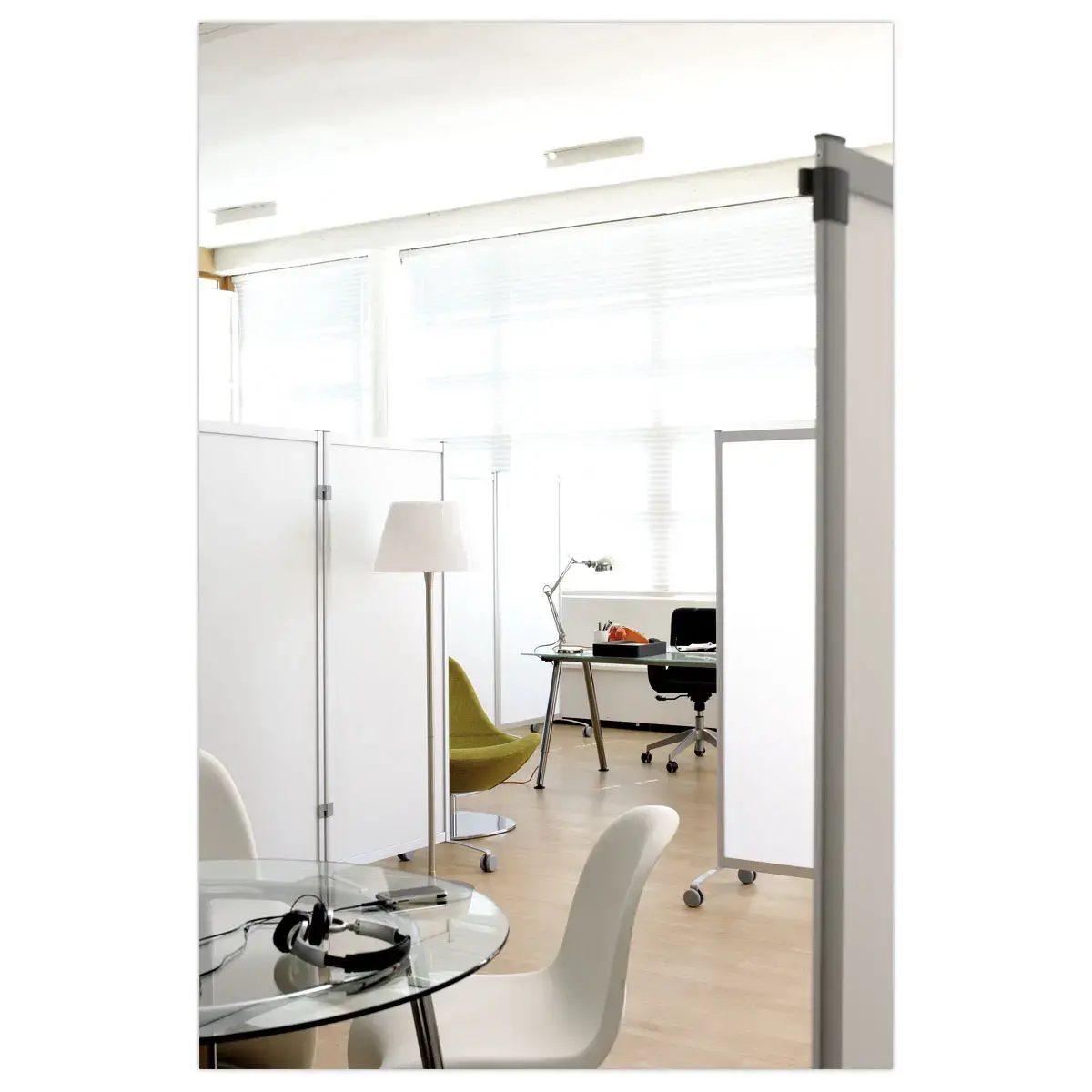 2 Cloisons mobiles translucides sur roulettes - PAPERFLOW photo du produit