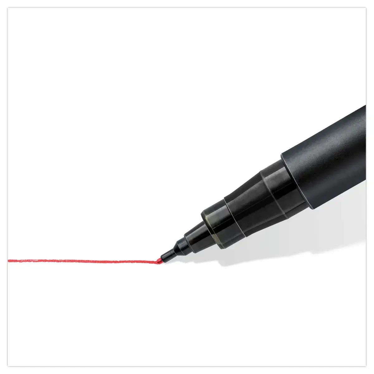 4 Feutres de r&eacute;troprojection permanent Lumocolor - 0.4mm - Staedtler photo du produit