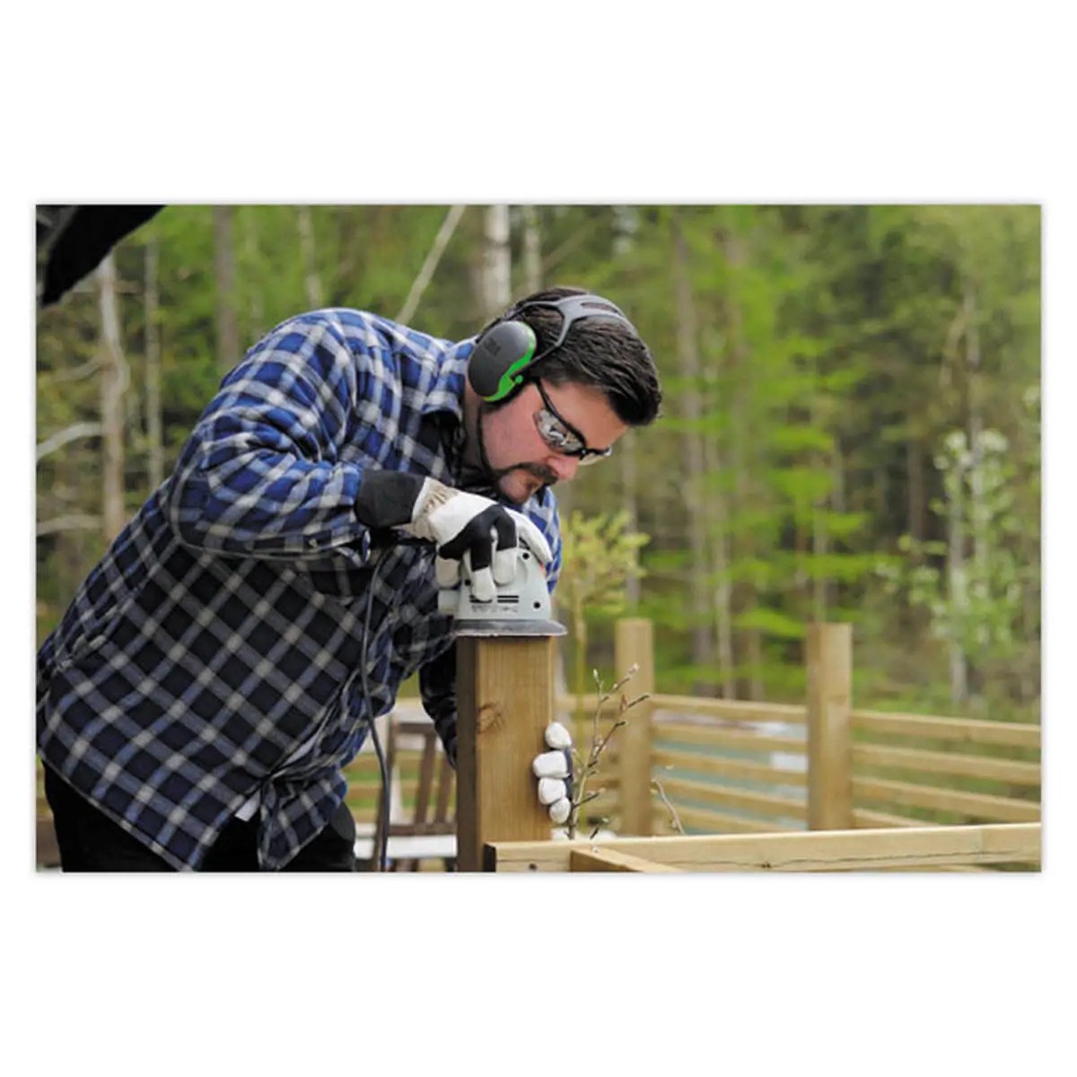 Casque antibruit PELTOR - Atténuation 27 dB - 3M photo du produit