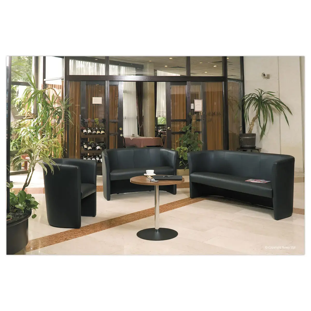 Canap&eacute; CLUB 2 places simili cuir noir photo du produit