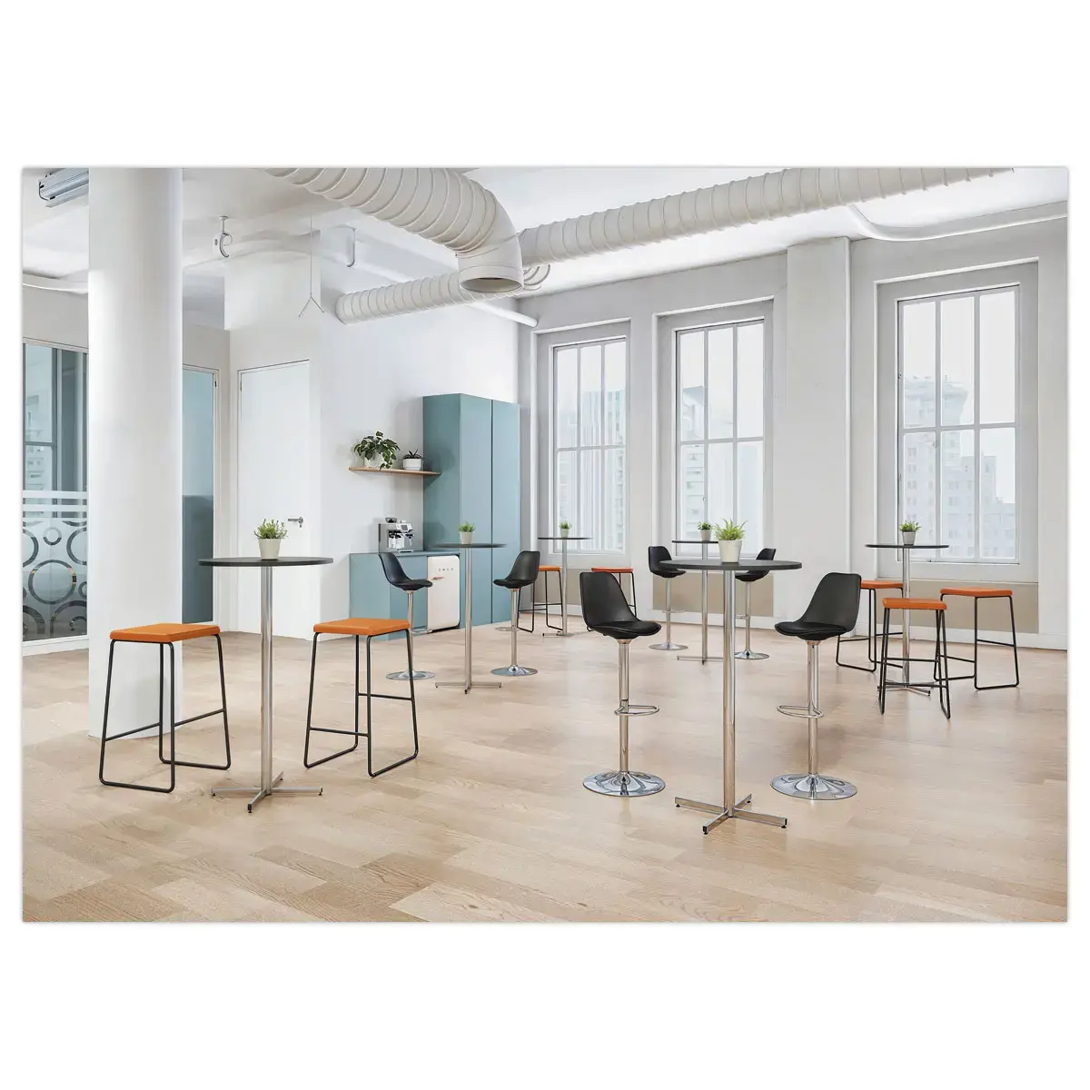 Table Cruzo H1100 Chromée mélaminé noir ø 600 x 25 mm montée photo du produit