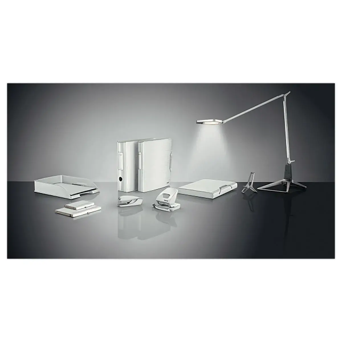 Agrafeuse de bureau Leitz Style - 24/6-26/6 - Blanc - Leitz photo du produit
