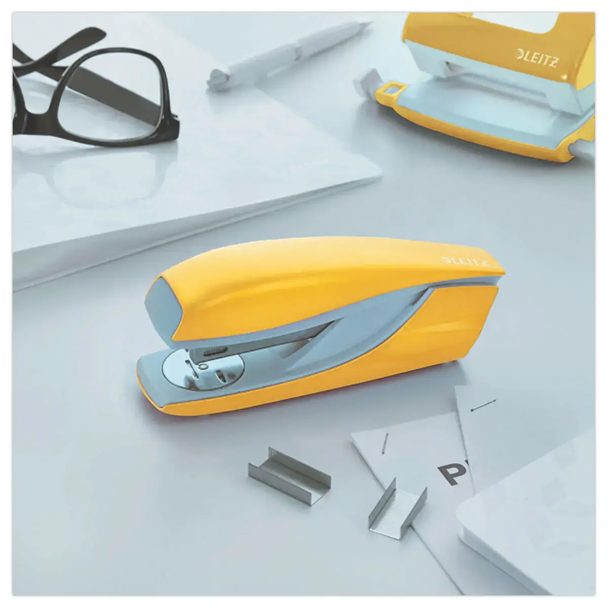 Agrafeuse de bureau WOW - 24/6-26/6 - Jaune - Leitz photo du produit