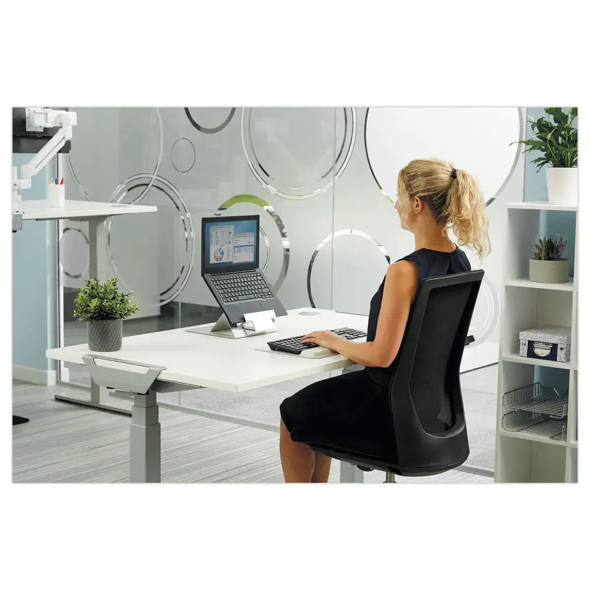 Support ordinateur portable Hylyft - Fellowes photo du produit