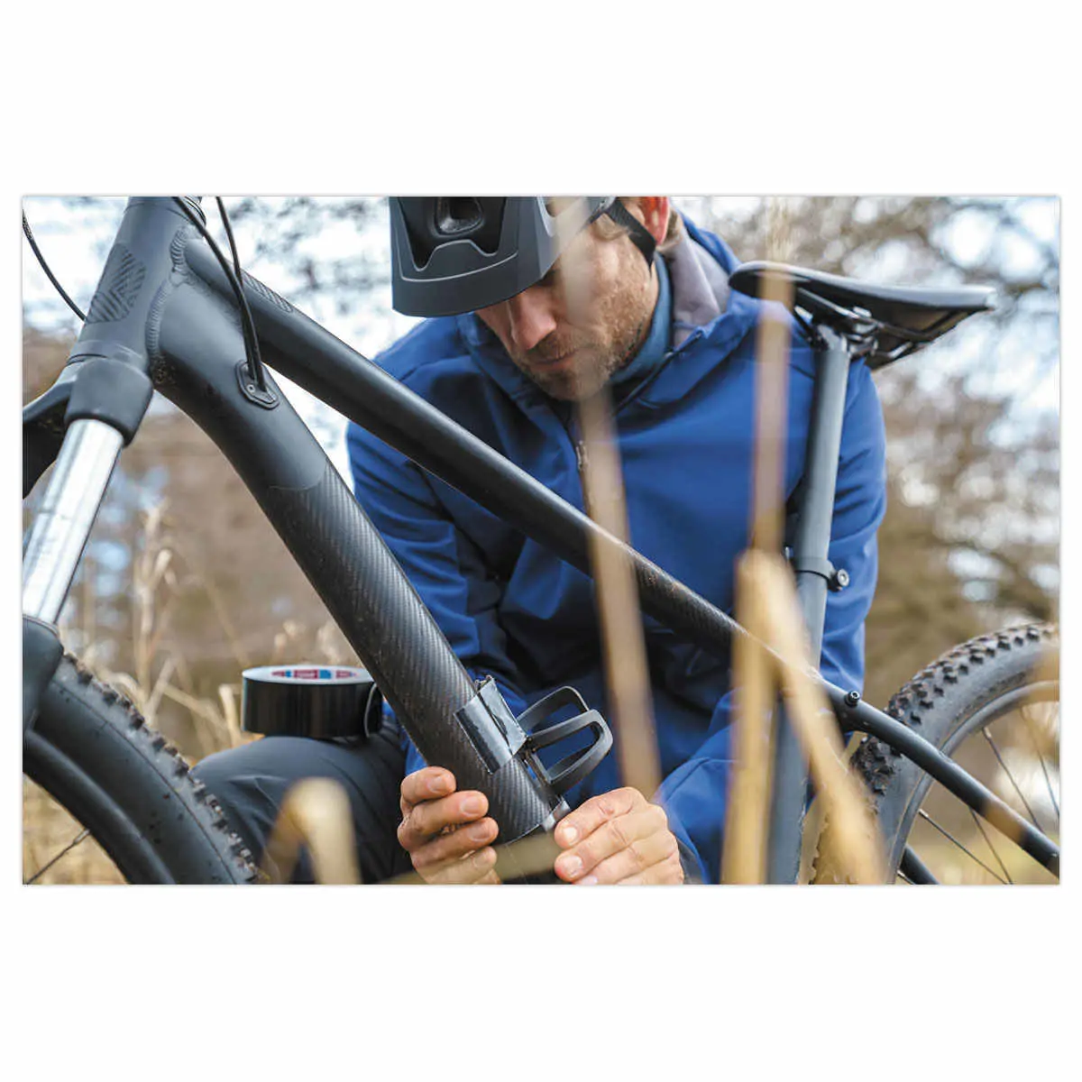 Ruban Tesa Ultra Power Extrême 10 m x 50 mm - Noir photo du produit