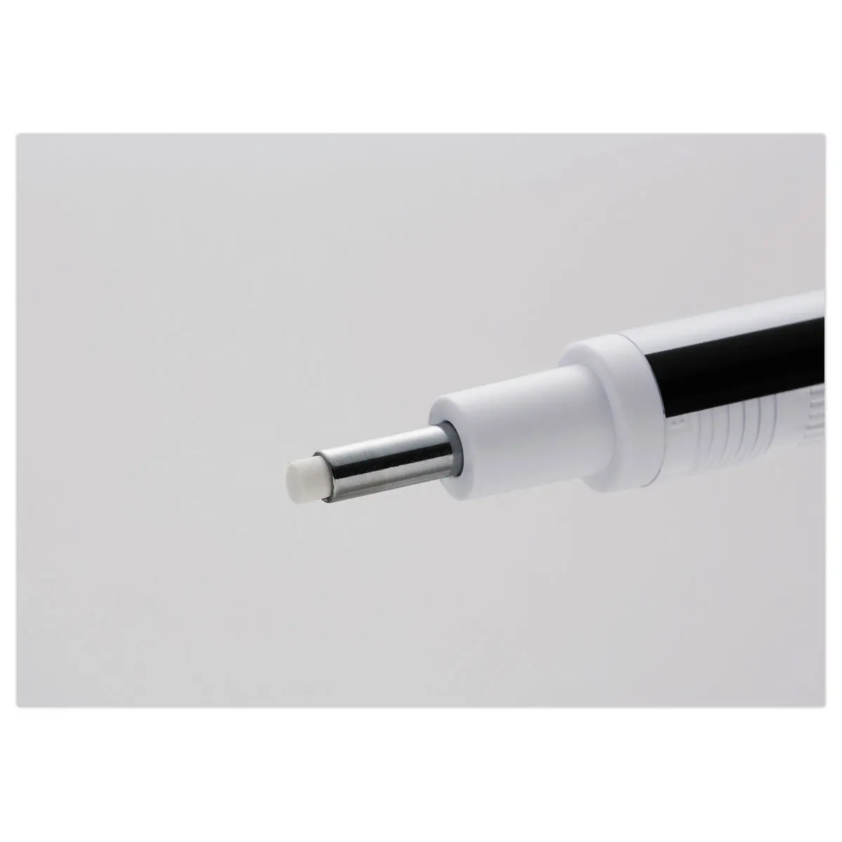 Stylo gomme Mono Zéro – Rechargeable – Pointe ronde – TOMBOW photo du produit