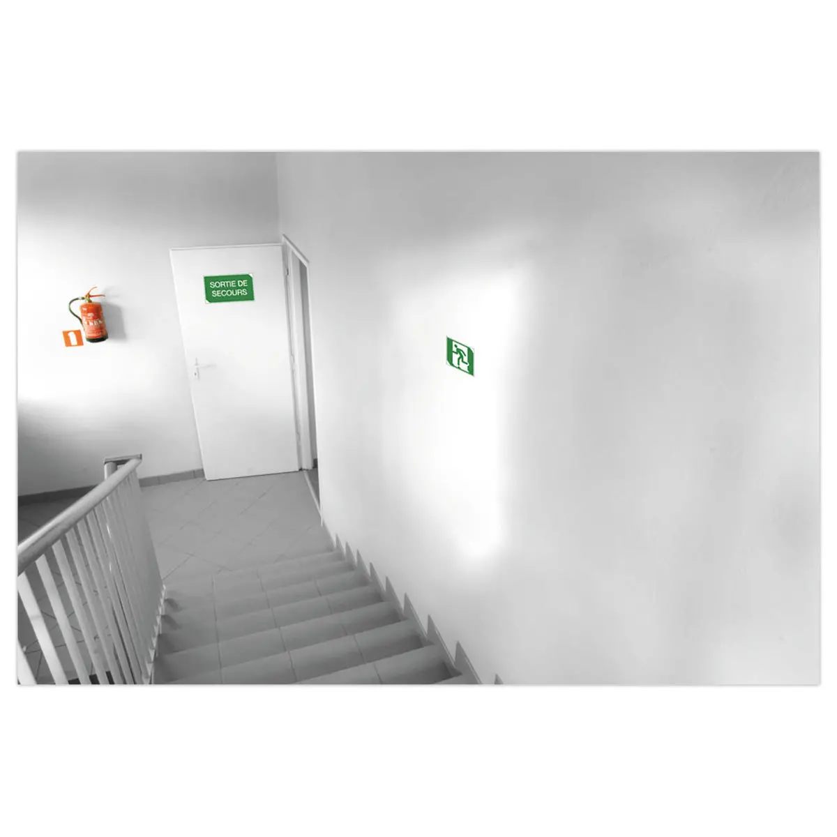 Panneau adhésif évacuation gauche 20 cm - Vert photo du produit