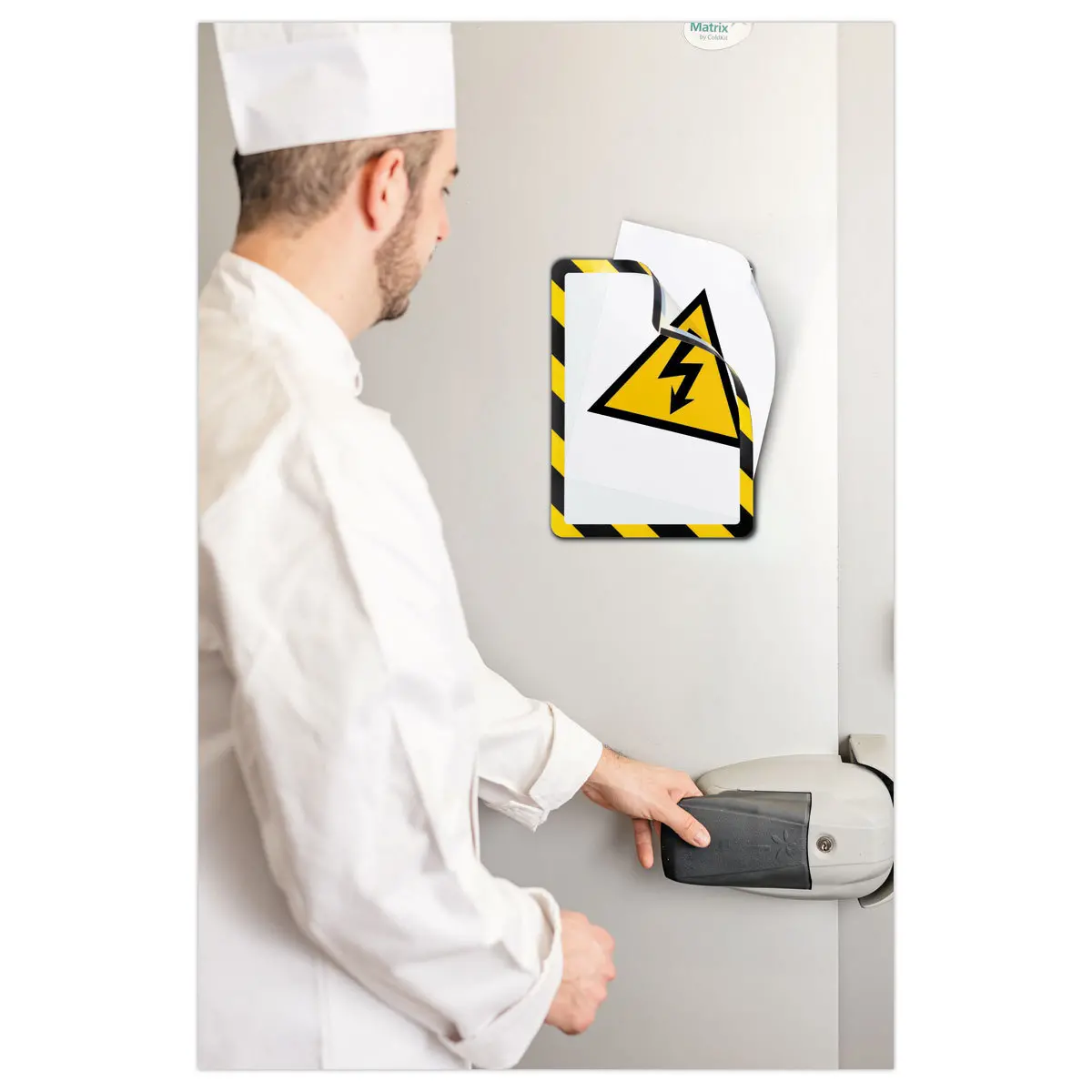 2 Pochettes d'affichage magn&eacute;tiques Security A4 Jaune/noir DJOIS photo du produit