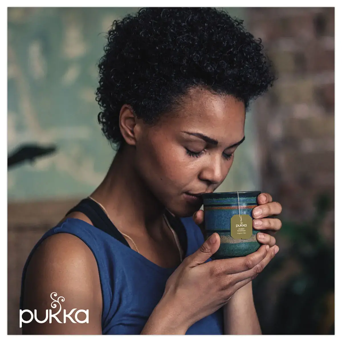 20 Sachets de thé noir Pukka elegant English breakfast bio photo du produit