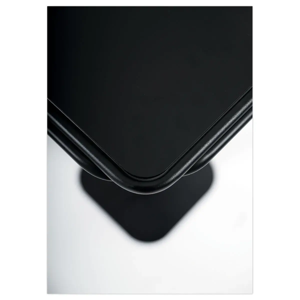 table métal 80x80 noire intérieure et extérieure hauteur 110 cm montée photo du produit