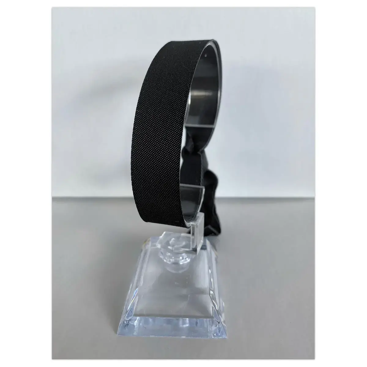 100 Bracelets en tissu noirs photo du produit