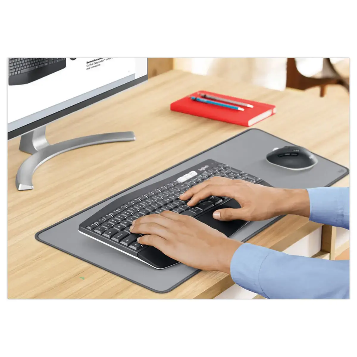 Tapis de souris Logitech sous-main Taille L Studio Series GRIS photo du produit