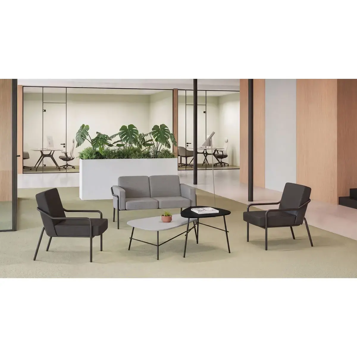 Fauteuil MEDSO simili cuir noir monté photo du produit