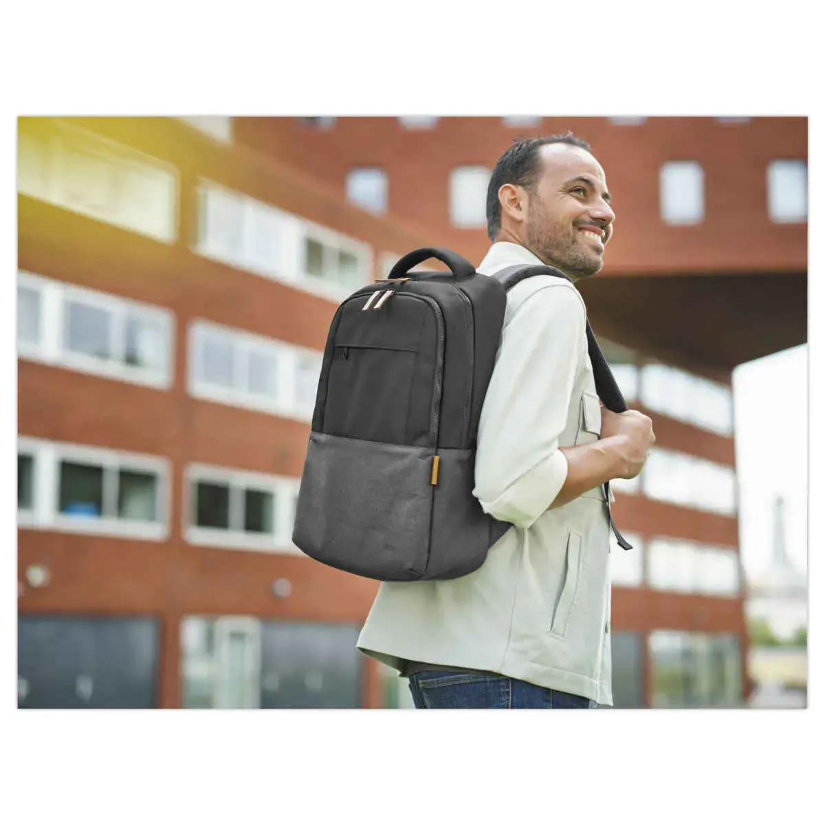 Sac à dos de 16" LISBOA -  Noir photo du produit