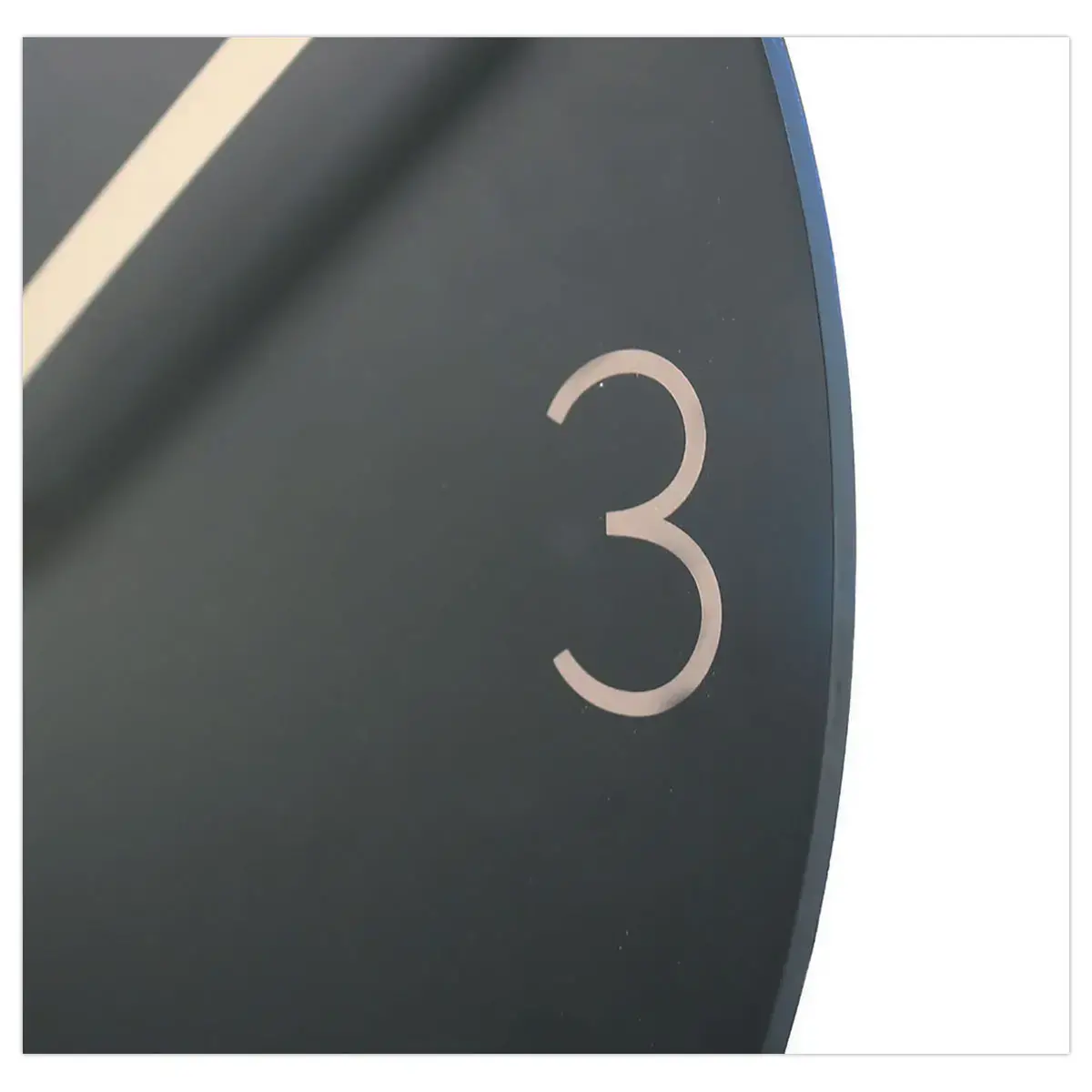 Horloge Oxford Savana Bois MDF - Noir photo du produit