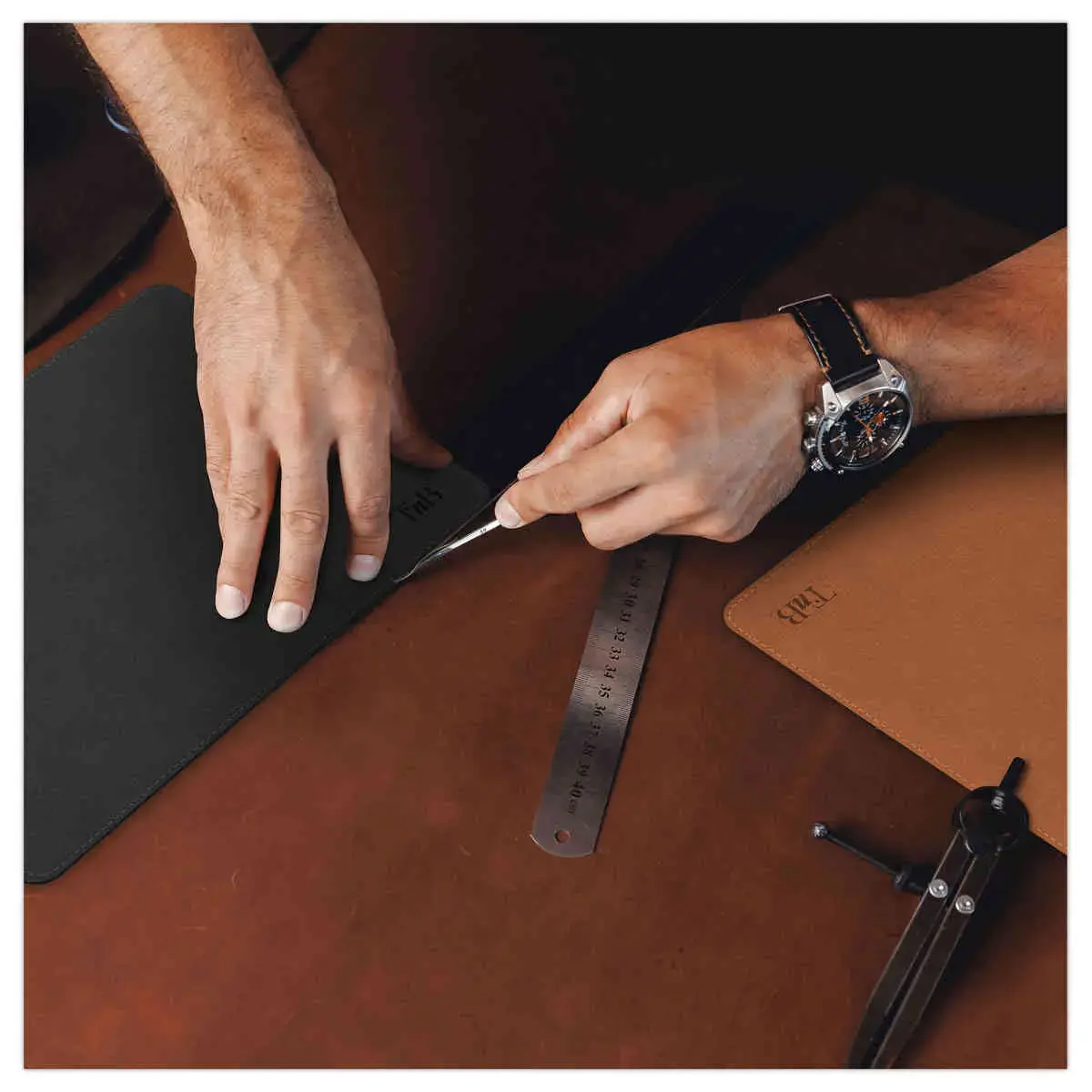 Tapis de souris en cuir recyclé - Marron - T'NB photo du produit