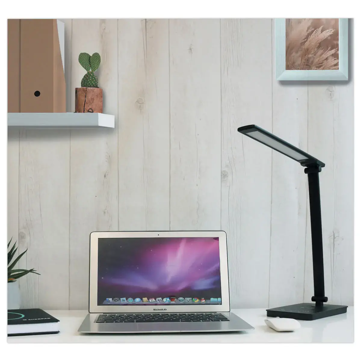 Lampe LED de bureau Novy avec 2 prises USB - Variateur d'intensité - 5 températures de couleur - Unilux photo du produit