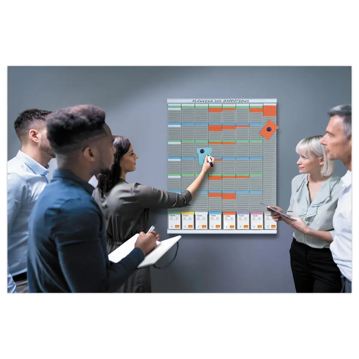 Bande de planning &agrave; fiches T - 54 fentes - Indice 2 - NOBO photo du produit