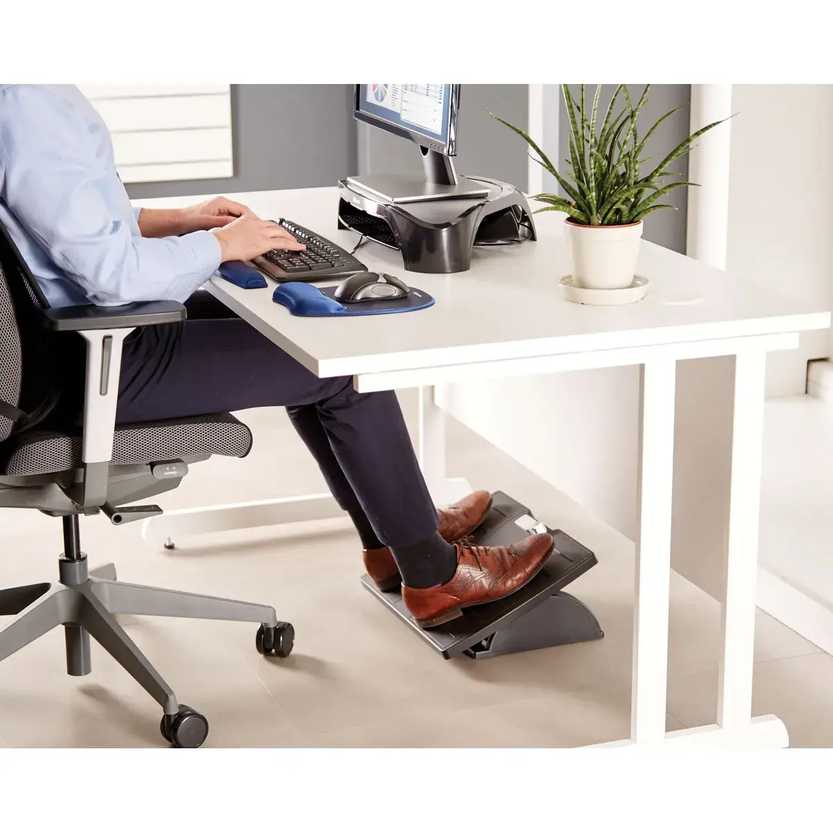 Repose-pieds réglable Office Suite Microban® - Fellowes photo du produit