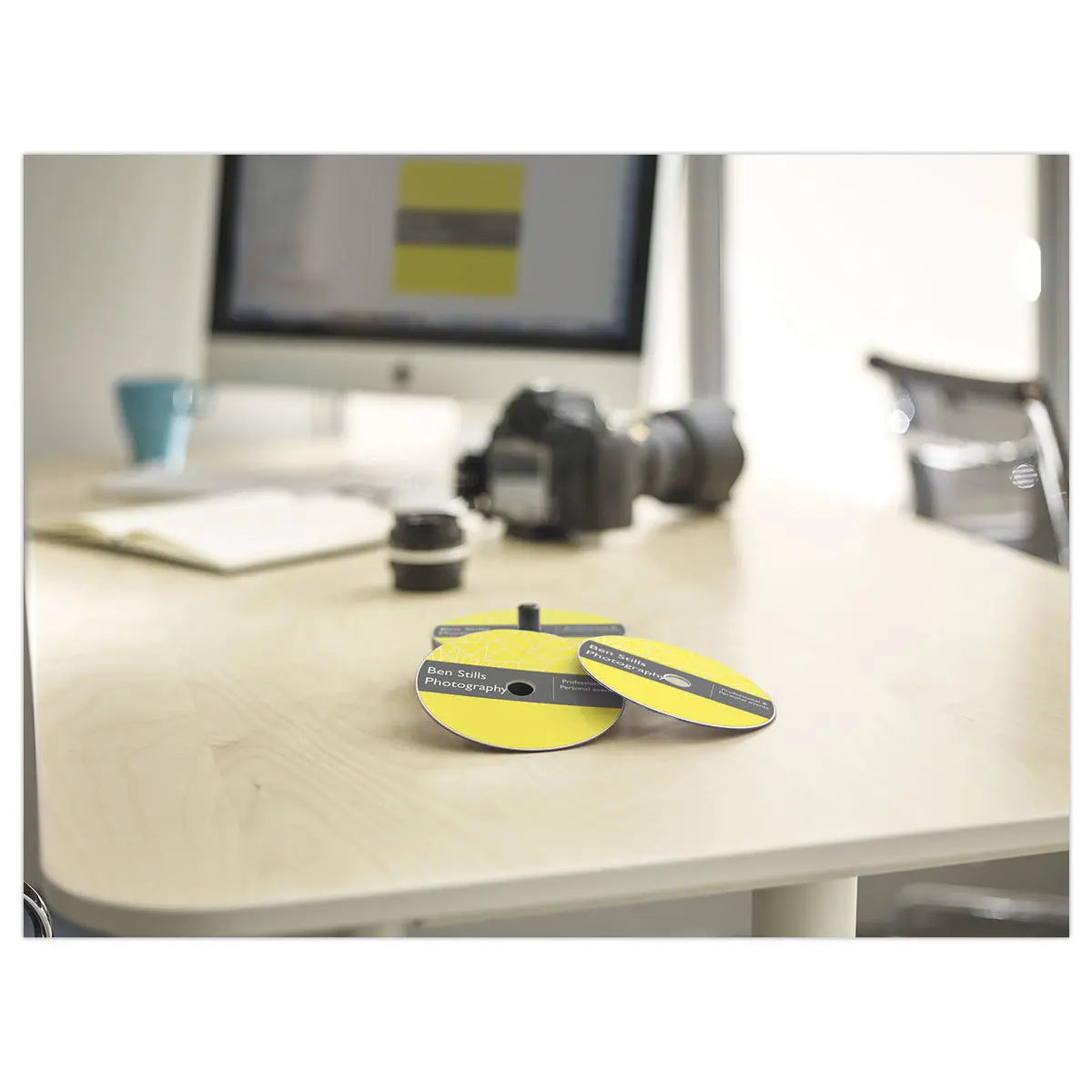 100 planches de 2 étiquettes maxi couvrantes pour CD AVERY photo du produit