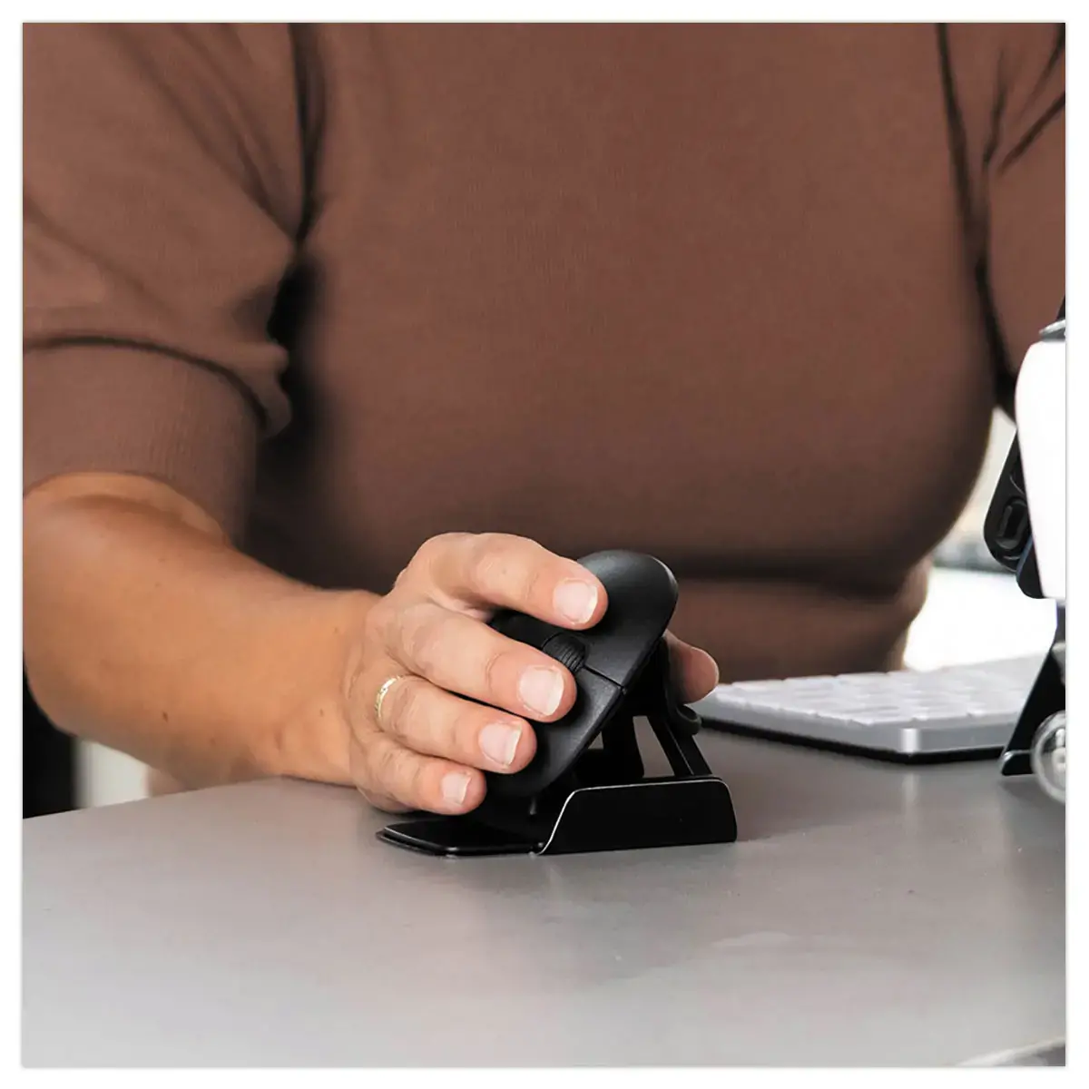 Souris ambidextre R-GO Twister - Noir photo du produit