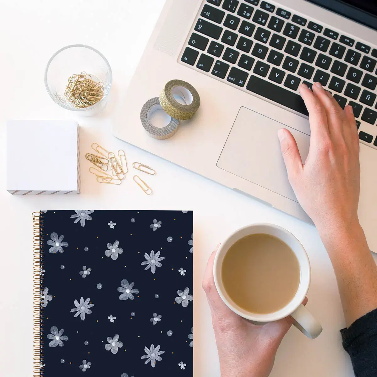 Notebook Lifestyle Rigide A4 Lign&eacute; 7mm 120feuil. 4coul. Sparkles photo du produit